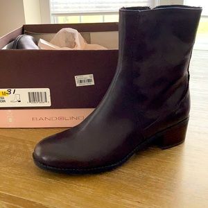 Bandolino Leather Boots